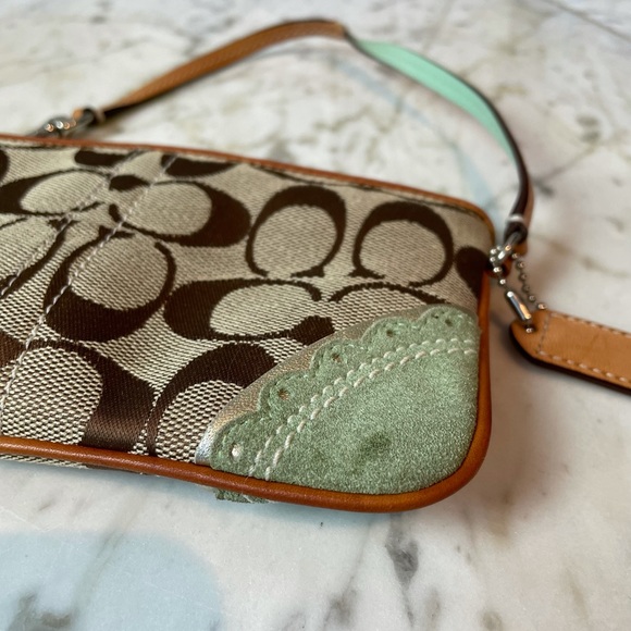 🐠RARE COACH Fish Coral Wristlet Clutch in Teal - Picture 8 of 11